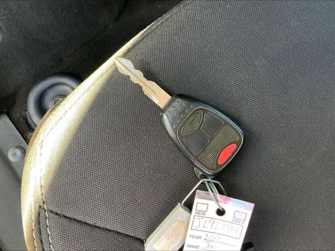 Used 2018 Jeep Wrangler Unlimited Sahara image 14