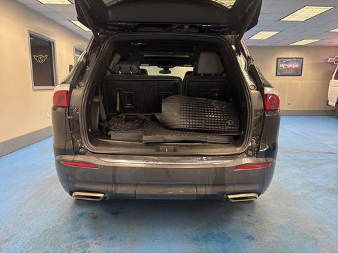 Certified 2023 Buick Enclave Essence w/ Experience Buick Package AWD/4WD image 8