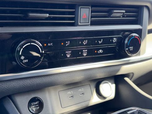 Used 2026 Nissan Rogue S image 17