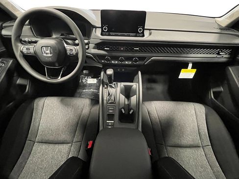 New 2025 Honda Accord SE image 18
