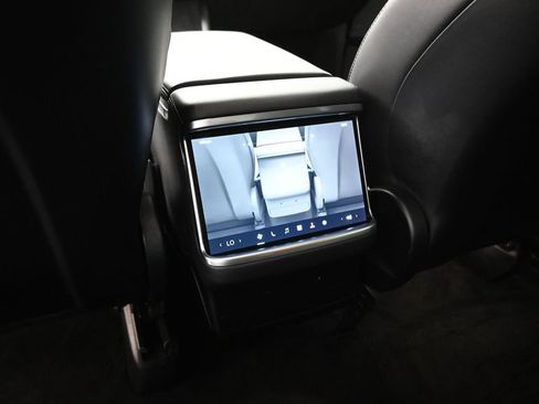 Used 2024 Tesla Model X image 15