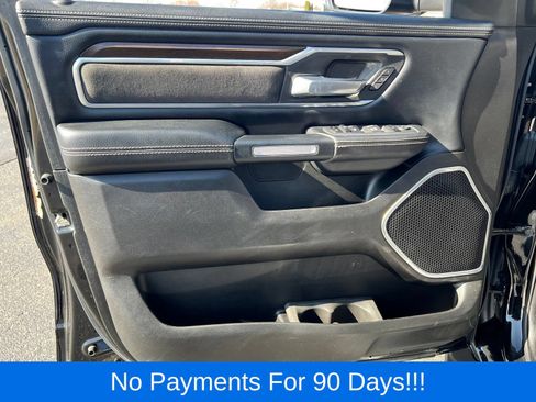 Used 2022 RAM 1500 Laramie AWD/4WD image 12