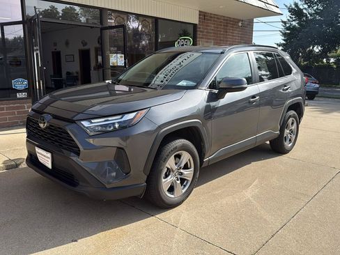 Used 2024 Toyota RAV4 XLE FWD image 2