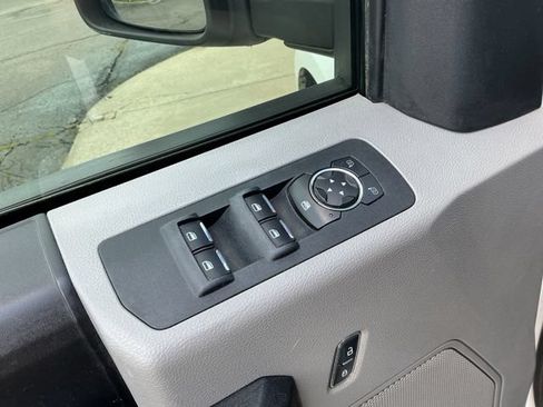 Used 2015 Ford F150 XL w/ Equipment Group 101A Mid AWD/4WD image 15