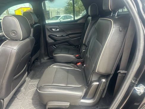 Used 2022 Chevrolet Traverse Premier w/ Redline Edition AWD/4WD image 8