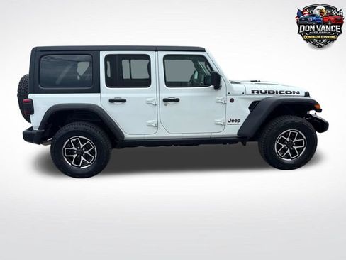 Used 2024 Jeep Wrangler Unlimited Rubicon AWD/4WD image 7