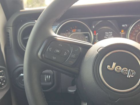 Used 2023 Jeep Wrangler Unlimited Sport AWD/4WD image 19