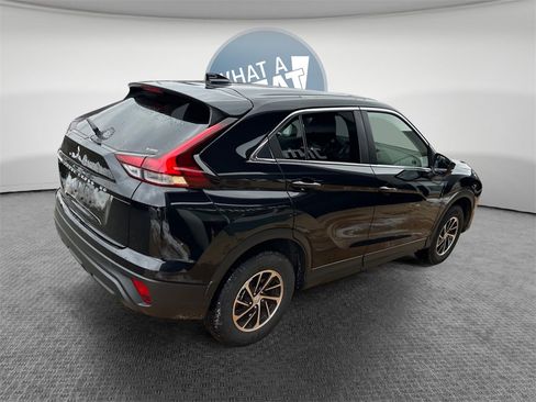 Used 2025 Mitsubishi Eclipse Cross ES image 3