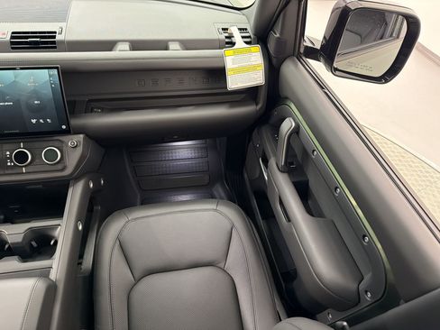 New 2026 Land Rover Defender 110 S AWD/4WD image 29
