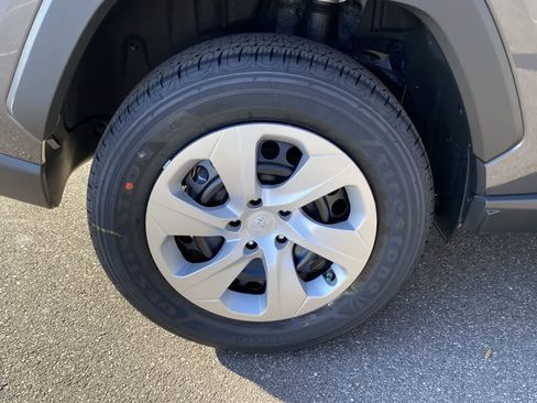 Certified 2025 Toyota RAV4 LE image 21