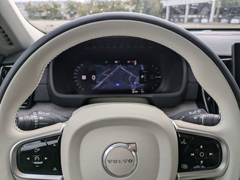 New 2026 Volvo XC90 T8 Ultra w/ Protection Package Premier AWD/4WD image 39