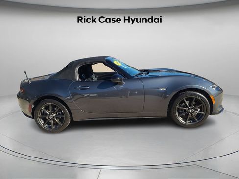 Used 2016 MAZDA MX-5 Miata Club image 4