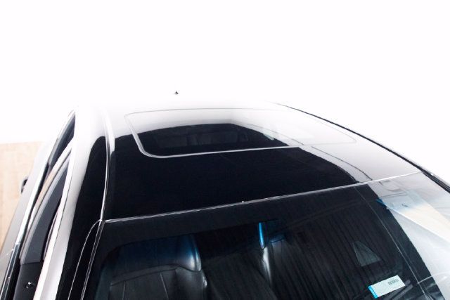Used 2019 Lexus LS 500 w/ Accessory Package (Z2) RWD image 5