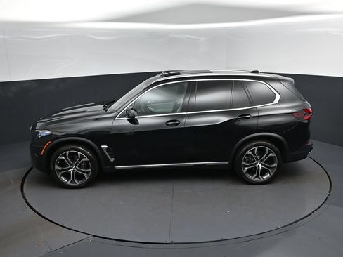 Used 2026 BMW X5 sDrive40i RWD image 32