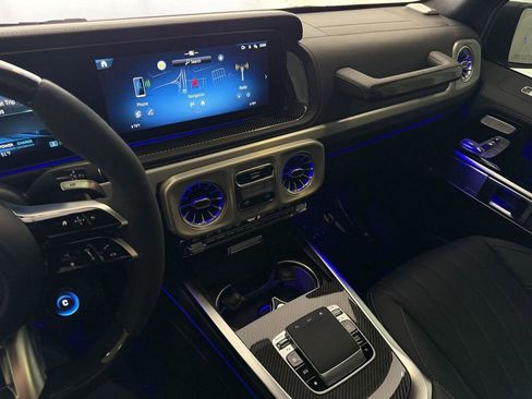 Used 2025 Mercedes-Benz G 63 AMG 4MATIC image 18