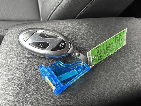 Certified 2025 Hyundai Elantra Limited image 44