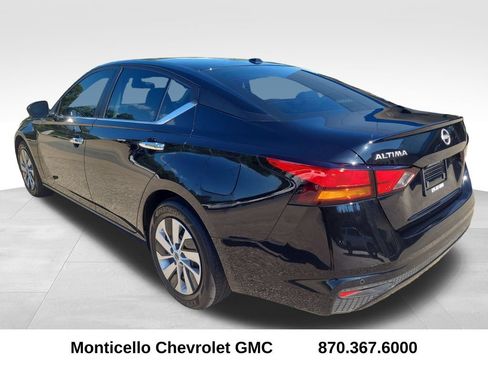 Used 2025 Nissan Altima 2.5 S FWD image 5