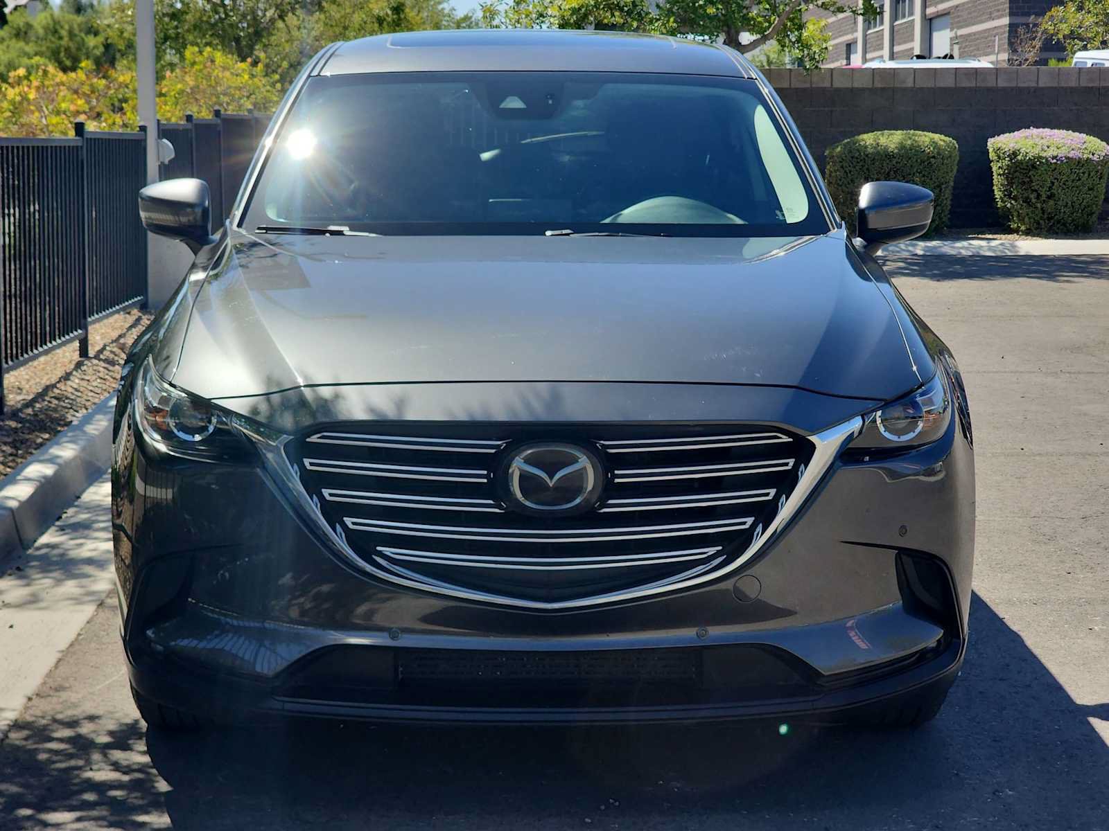 Used 2020 MAZDA CX-9 Touring w/ Touring Premium Package FWD image 3