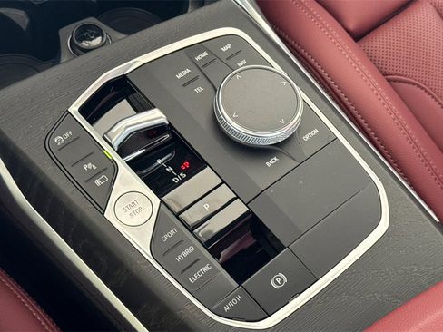 Used 2023 BMW 330e w/ M Sport Package image 21