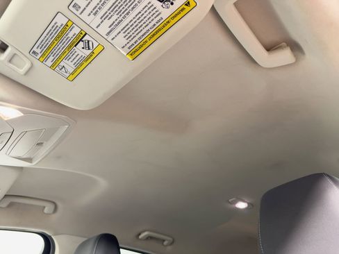 Used 2017 Ford Escape SE w/ SE Cold Weather Package image 16