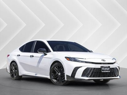 Used 2026 Toyota Camry Hybrid w/ Convenience Package