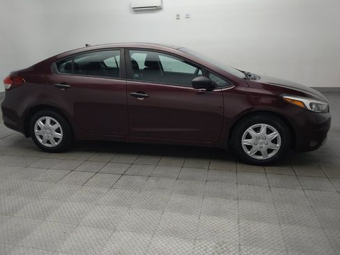 Used 2017 Kia Forte LX FWD image 11