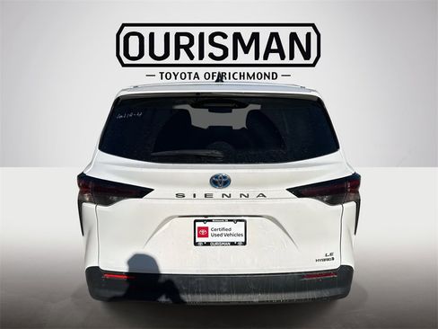 Certified 2024 Toyota Sienna LE image 6