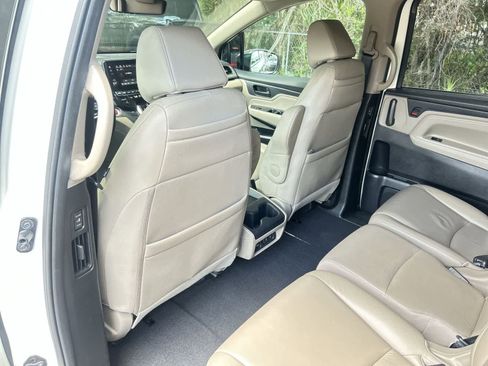 Used 2019 Honda Odyssey EX-L image 12