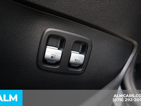 Used 2024 Mercedes-Benz C 63 AMG S image 24