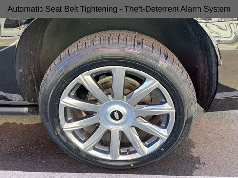 Used 2024 Cadillac Escalade ESV Premium Luxury Platinum image 20