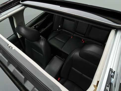 Used 2021 INFINITI Q50 Luxe image 30