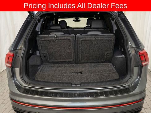 Used 2022 Volkswagen Tiguan SE R-Line FWD image 6