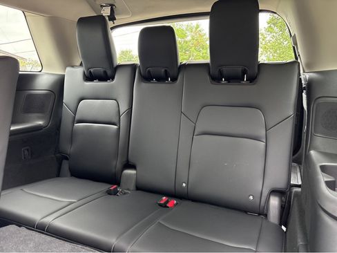 New 2026 Nissan Pathfinder Platinum w/ Cargo Package image 33