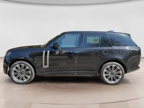 New 2026 Land Rover Range Rover SE AWD/4WD image 2
