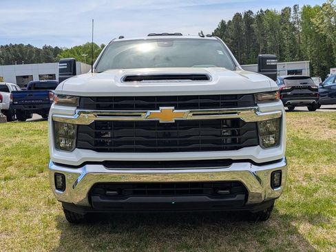 New 2026 Chevrolet Silverado 3500 LT w/ All Star Edition AWD/4WD image 6