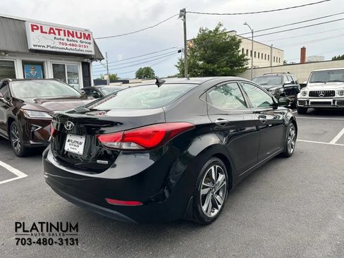 Used 2014 Hyundai Elantra Limited w/ Option Group 03 FWD image 5