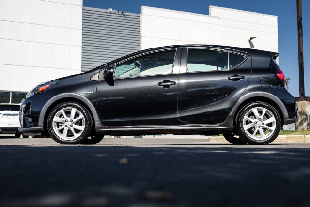 Used 2018 Toyota Prius C Four FWD image 17