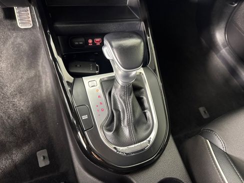 Used 2021 Kia Forte GT-Line image 19