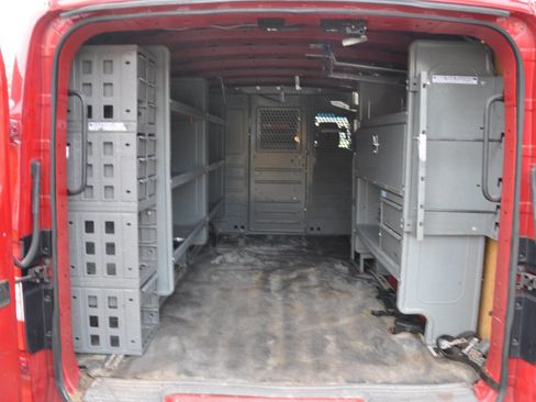 Used 2015 Nissan NV 2500 SV w/ Technology Package image 11