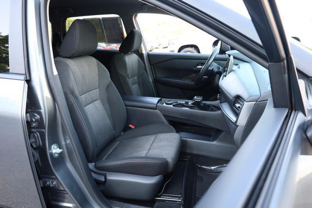 Certified 2024 Nissan Rogue SV AWD/4WD image 23