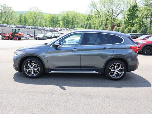 Used 2019 BMW X1 xDrive28i w/ Convenience Package AWD/4WD image 4