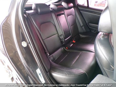 Used 2018 Kia Stinger GT RWD image 22