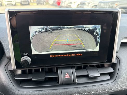 Used 2025 Toyota RAV4 LE image 22