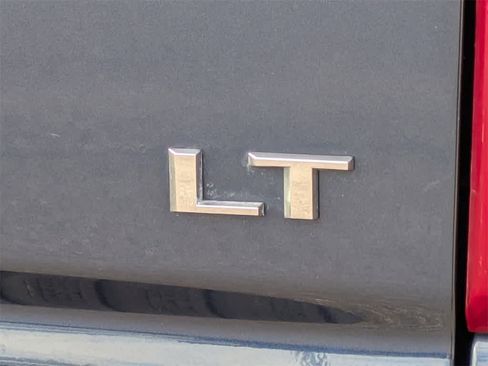 Used 2022 Chevrolet Silverado 1500 LT image 14