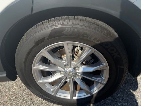 Used 2024 Honda CR-V EX-L image 11