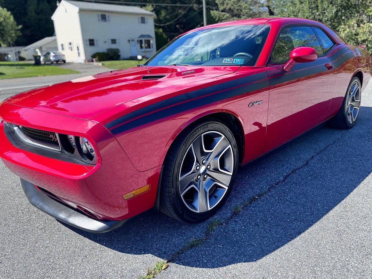 Used 2012 Dodge Challenger R/T RWD image 3