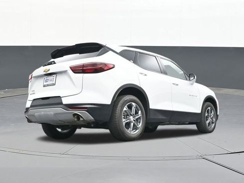 Used 2024 Chevrolet Blazer LT image 40