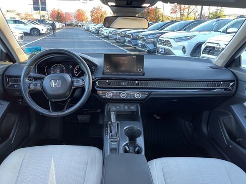 Used 2023 Honda Civic EX image 17