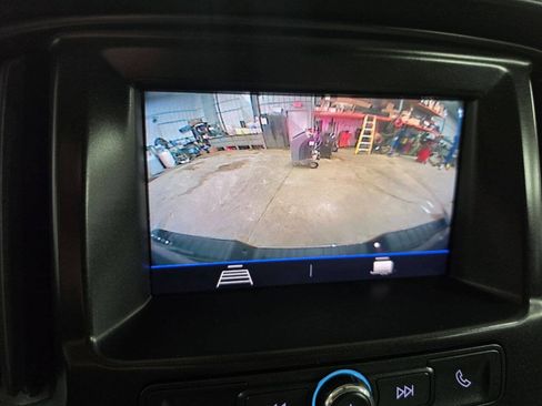 Used 2022 Chevrolet Colorado W/T w/ WT Convenience Package AWD/4WD image 31