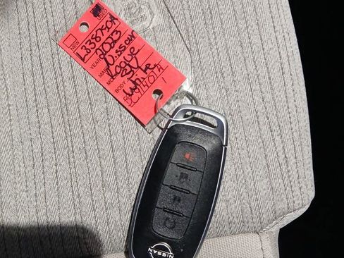 Used 2023 Nissan Rogue SV image 44